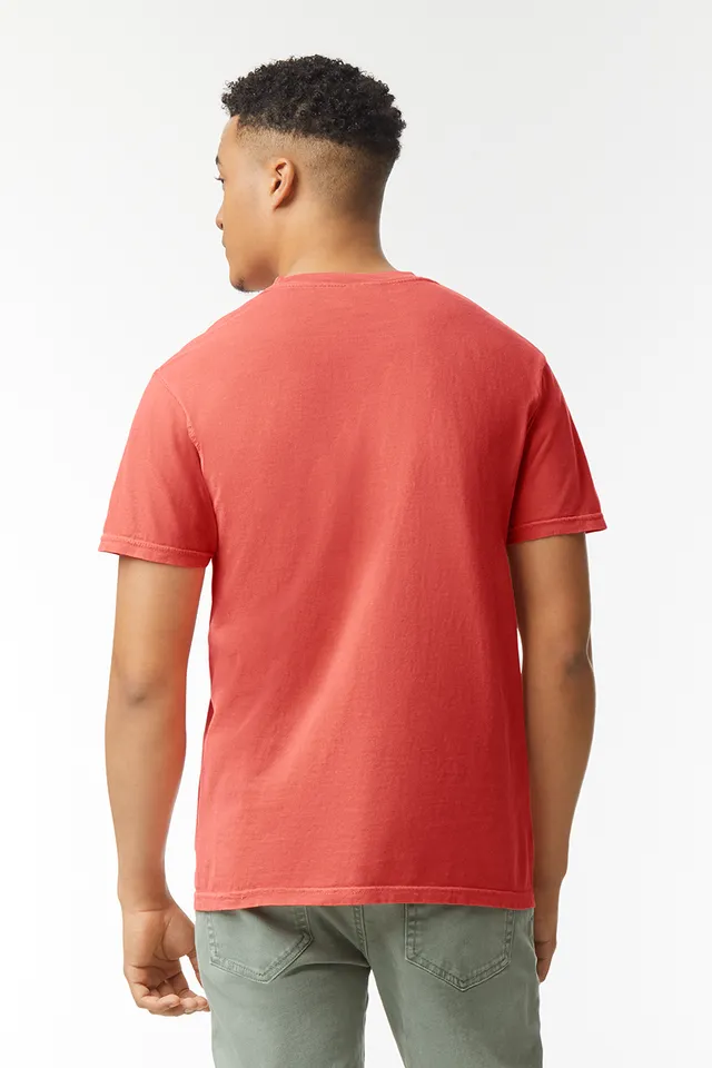 Comfort Colors felnőtt póló (1717), modellen