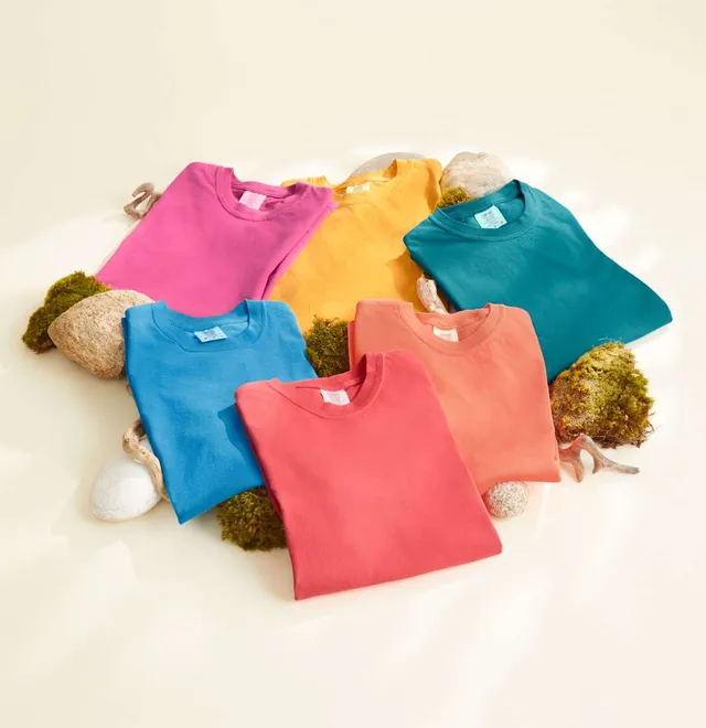 Comfort Colors felnőtt póló (1717), modellen
