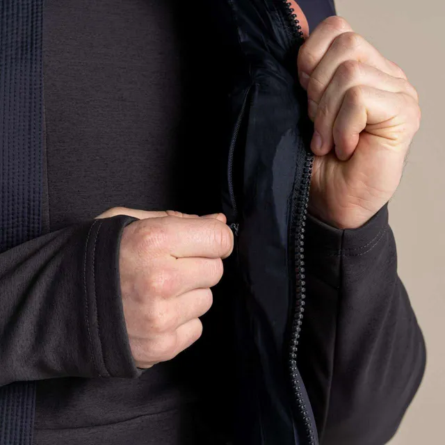 Craghoppers Expert bélelt mellény (CEB008), modellen