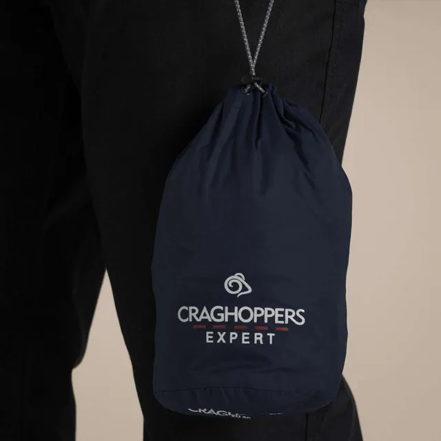 Craghoppers Expert összecsomagolható férfi kabát (CEW011), modellen