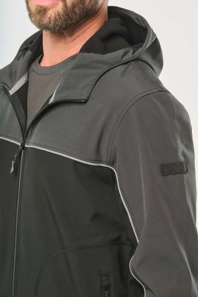 Designed To Work uniszex háromrétegű két színű Bionikus bevonattal ellátott softshell dzseki (WK450), modellen