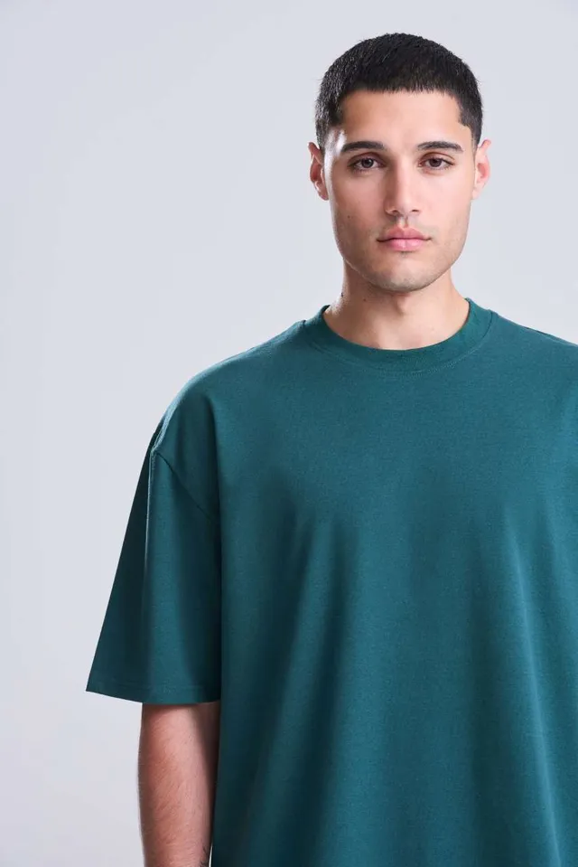 Ecologie Arrow újrahasznosított vastag Oversized póló (EA006), modellen