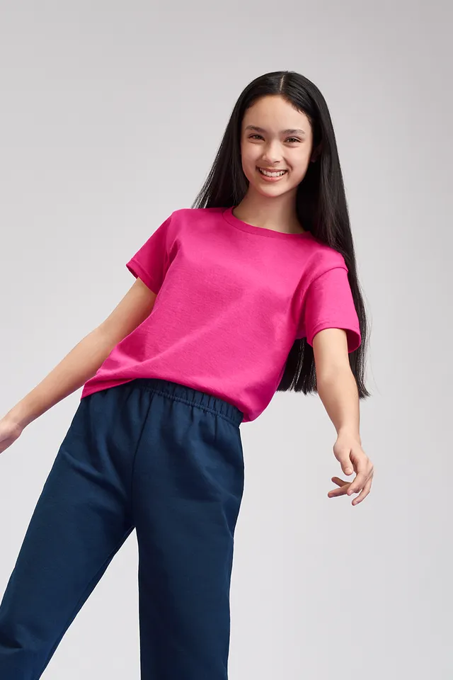 Gildan Heavy Cotton™ gyermek póló (5000B), modellen