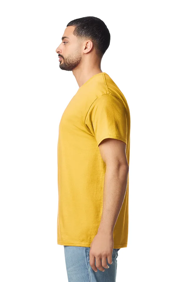 Gildan Light Cotton felnőtt póló (3000), modellen