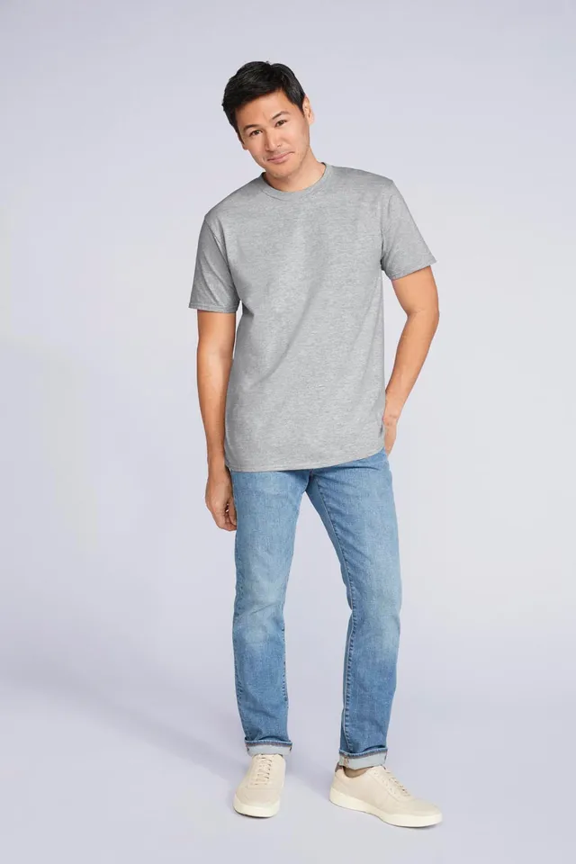 Gildan Premium Cotton® felnőtt póló (4100), modellen