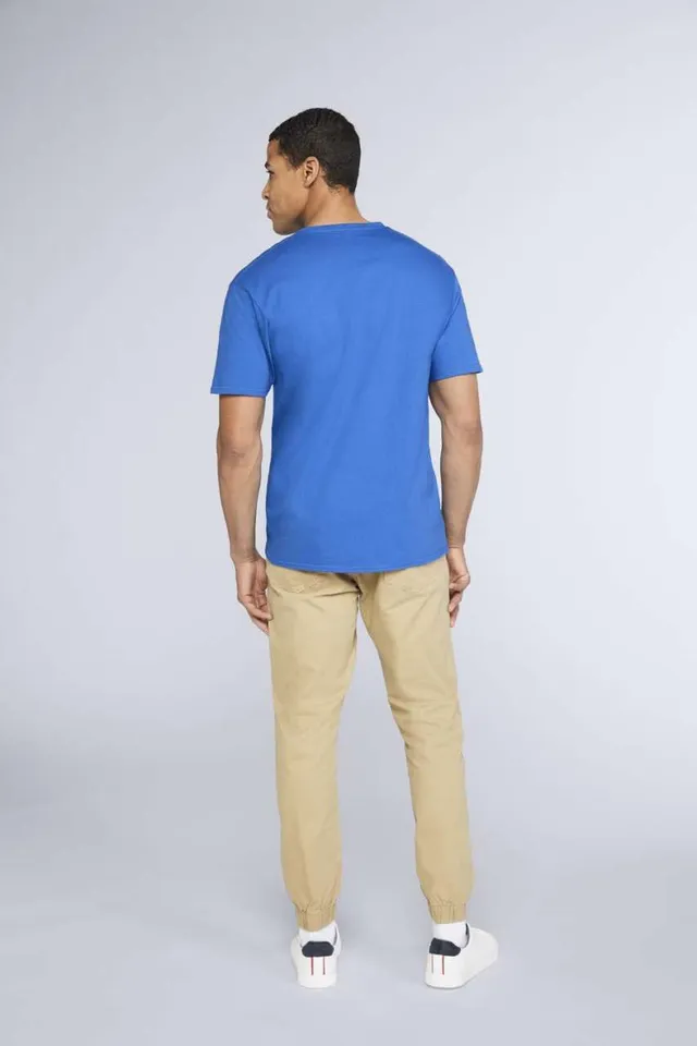 Gildan Premium Cotton® felnőtt V-nyakú férfi póló (41V00), modellen