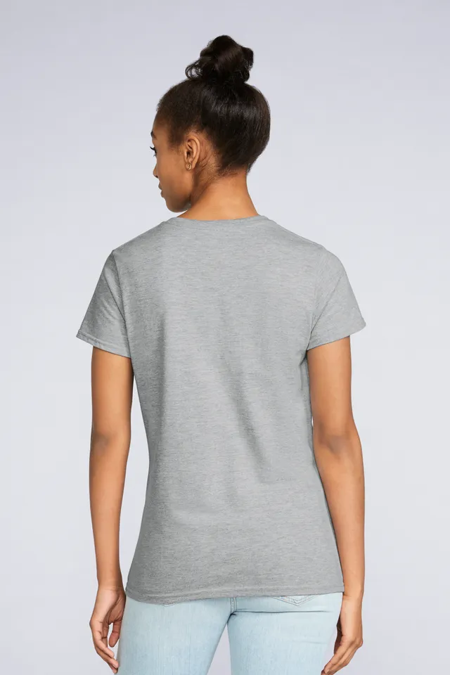 Gildan Premium Cotton® női V-nyakú póló (4100VL), modellen