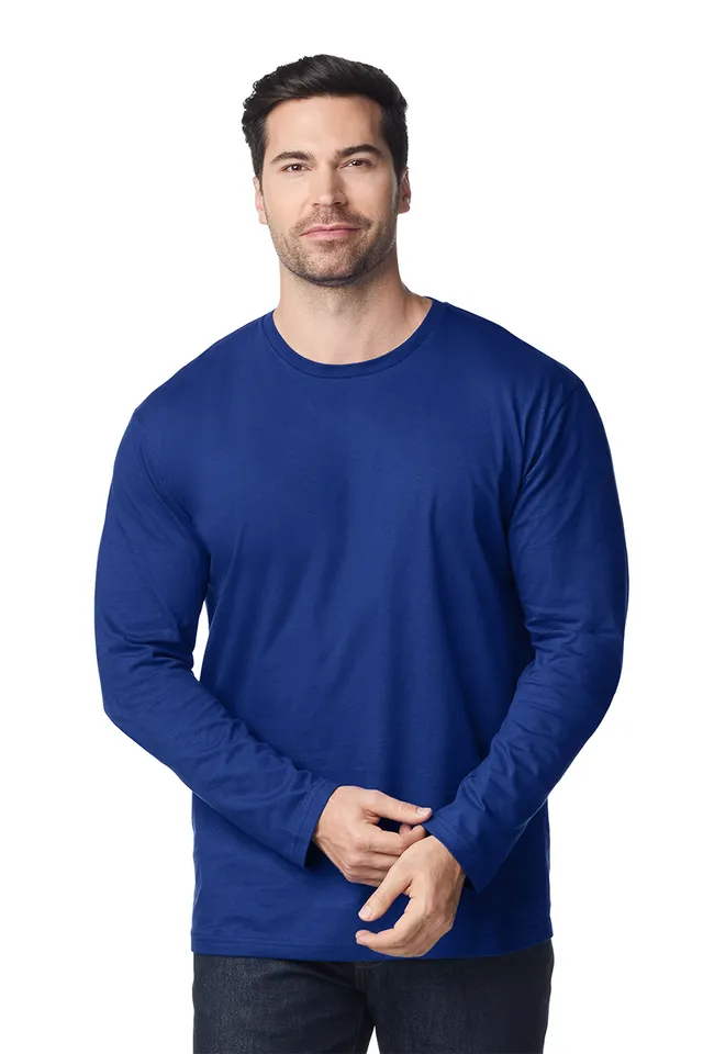 Gildan Softstyle™ felnőtt hosszú ujjú póló (64400), modellen