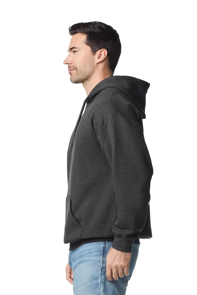 Gildan Softstyle™ Midweight felnőtt kapucnis pulóver (SF500), modellen