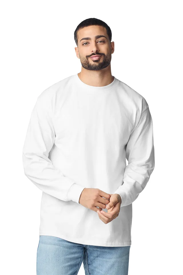 Gildan Ultra Cotton™ felnőtt hosszú ujjú póló (2400), modellen