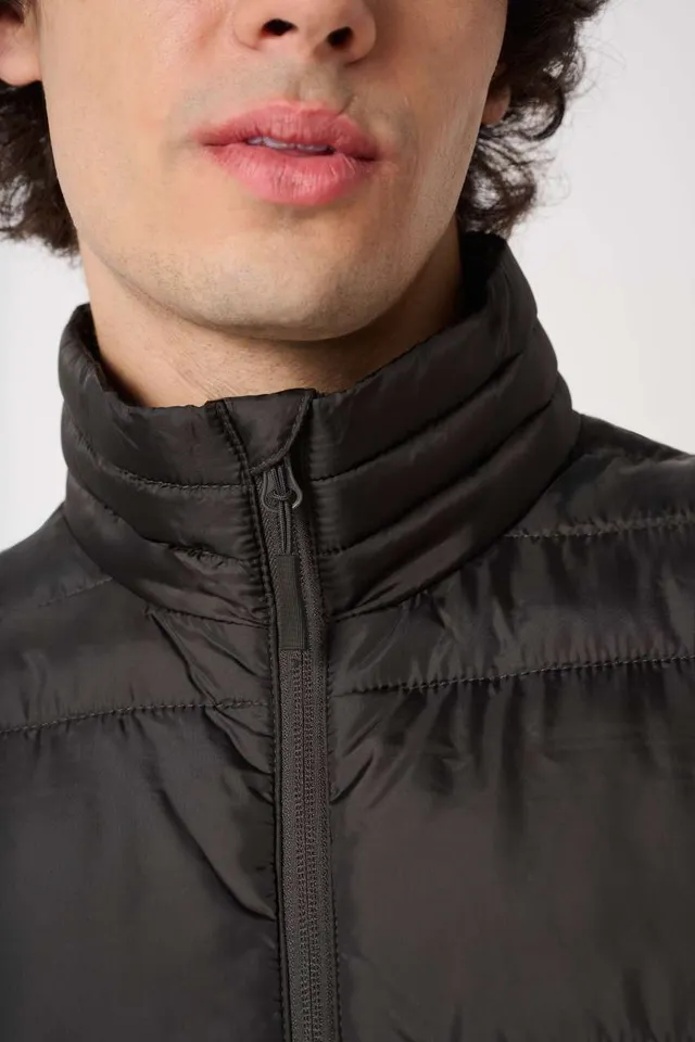 iDeal Basic férfi bélelt mellény (IB6172), modellen