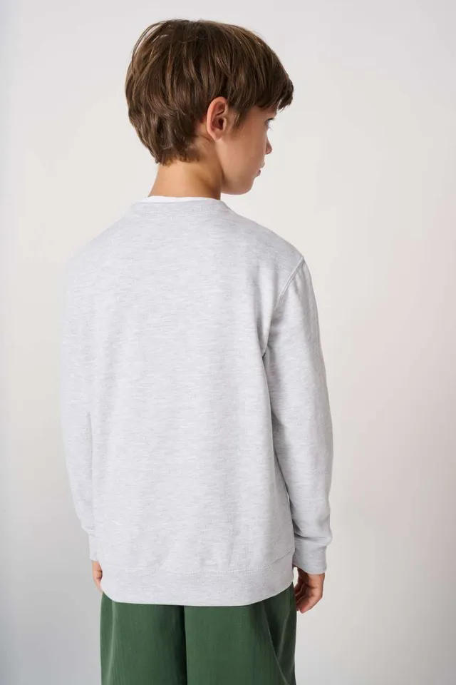 iDeal Basic gyermek alap környakas pulóver (IB401), modellen