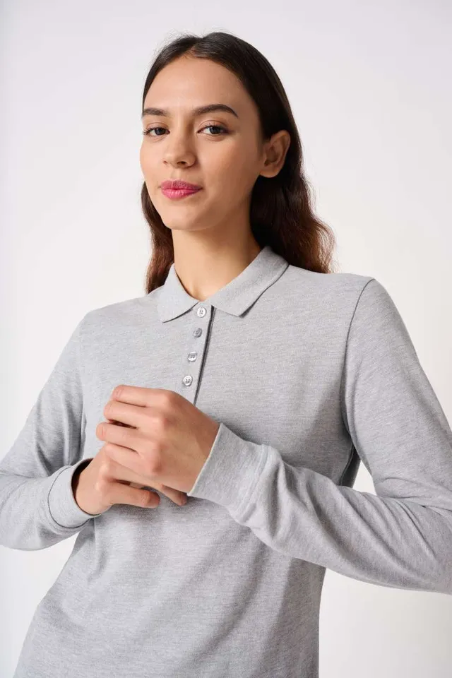 iDeal Basic női hosszú ujjú piké galléros póló (IB223), modellen