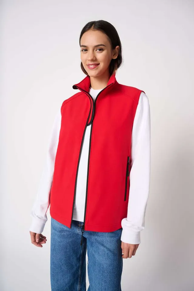 iDeal Basic uniszex alap softshell mellény (IB413), modellen