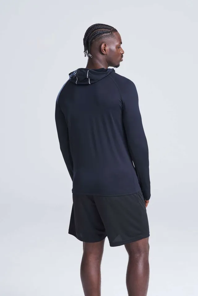 Just Cool férfi Cool kámzsagalléros felső (JC037), modellen