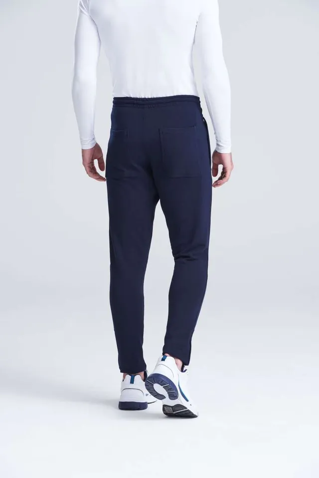 Just Cool férfi Cool szűkülű szárú Jogging nadrág (JC082), modellen