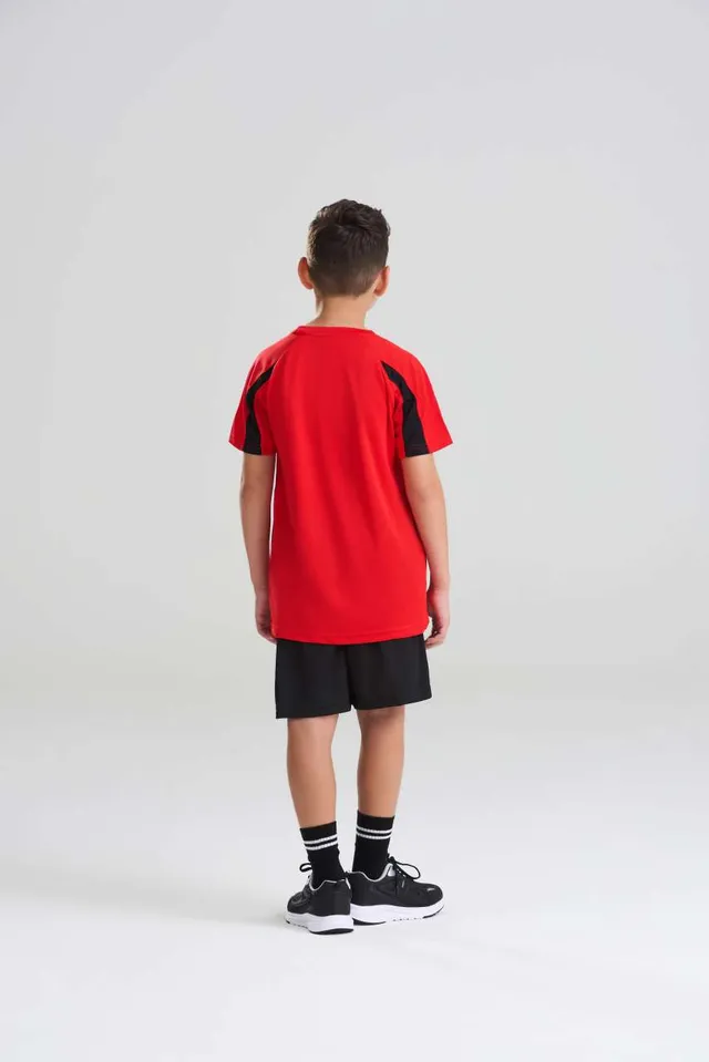 Just Cool gyermek kontrasztos Cool póló (JC003J), modellen