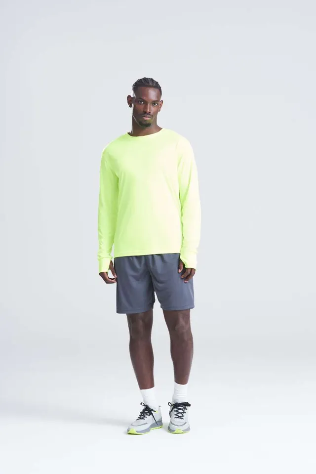 Just Cool hosszú ujjú Active póló (JC023), modellen