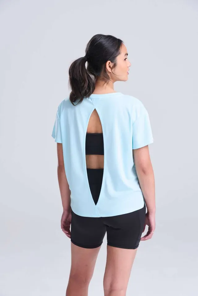 Just Cool női nyitott hátú póló (JC013), modellen