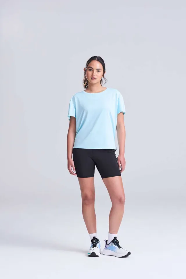 Just Cool női nyitott hátú póló (JC013), modellen