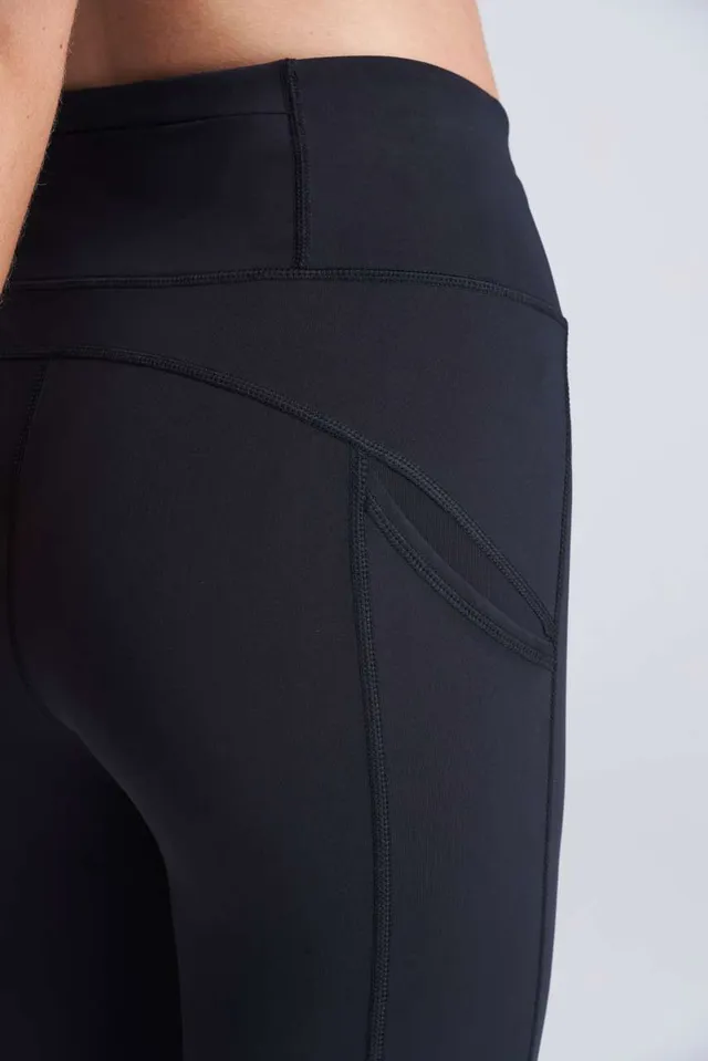 Just Cool női újrahasznosított technikai leggings (JC287), modellen