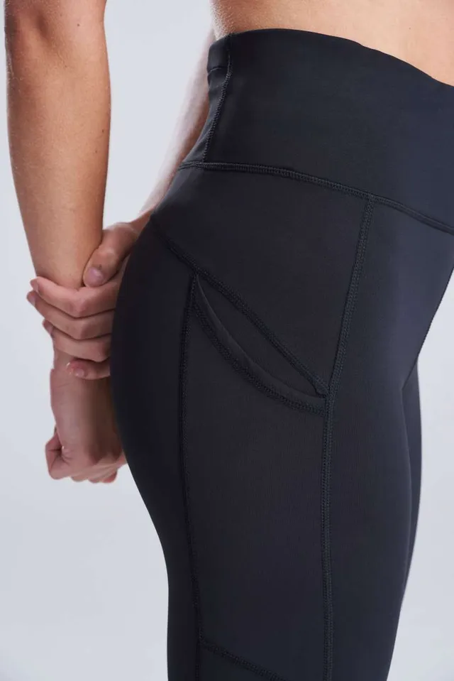 Just Cool női újrahasznosított technikai leggings (JC287), modellen