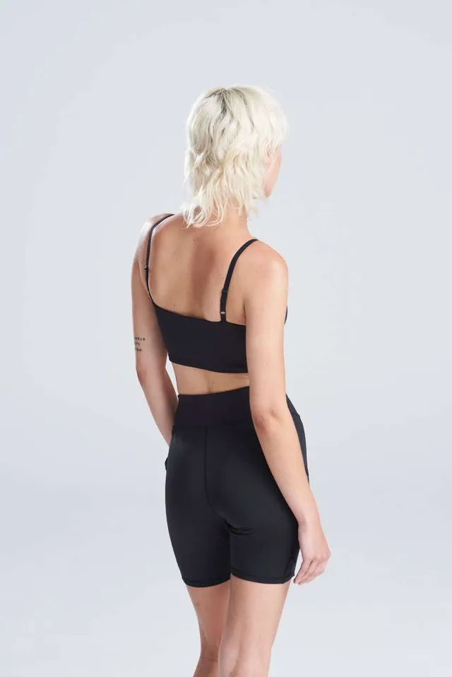 Just Cool női újrahasznosított technikai sport melltartó (JC217), modellen