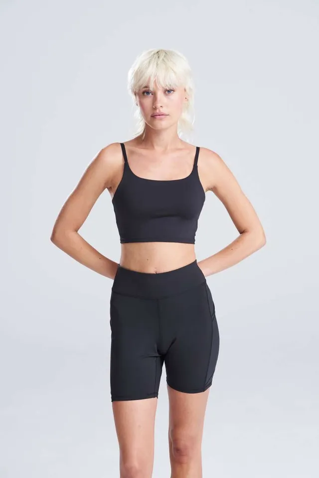 Just Cool női újrahasznosított technikai sport melltartó (JC217), modellen