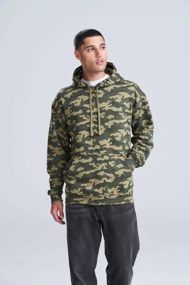 Just Hoods Camo kapucnis pulóver (JH014), modellen