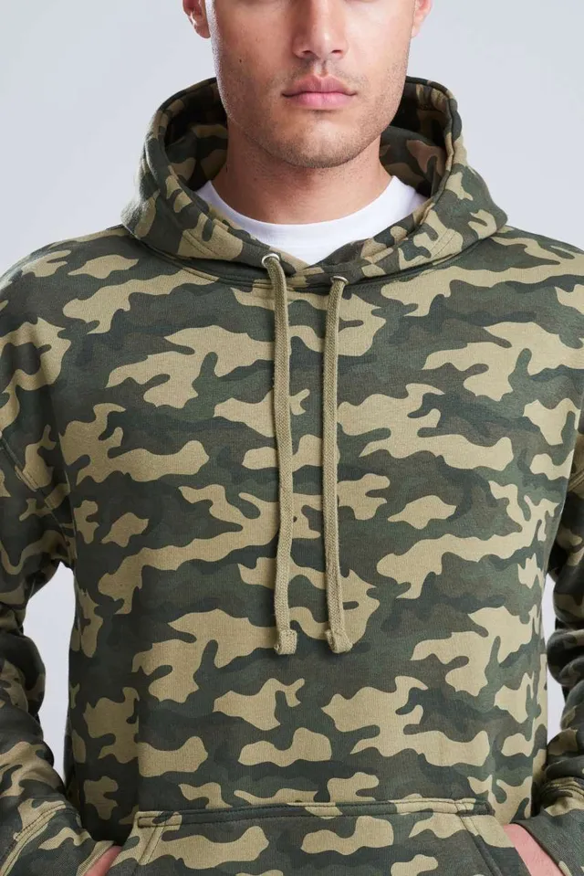 Just Hoods Camo kapucnis pulóver (JH014), modellen