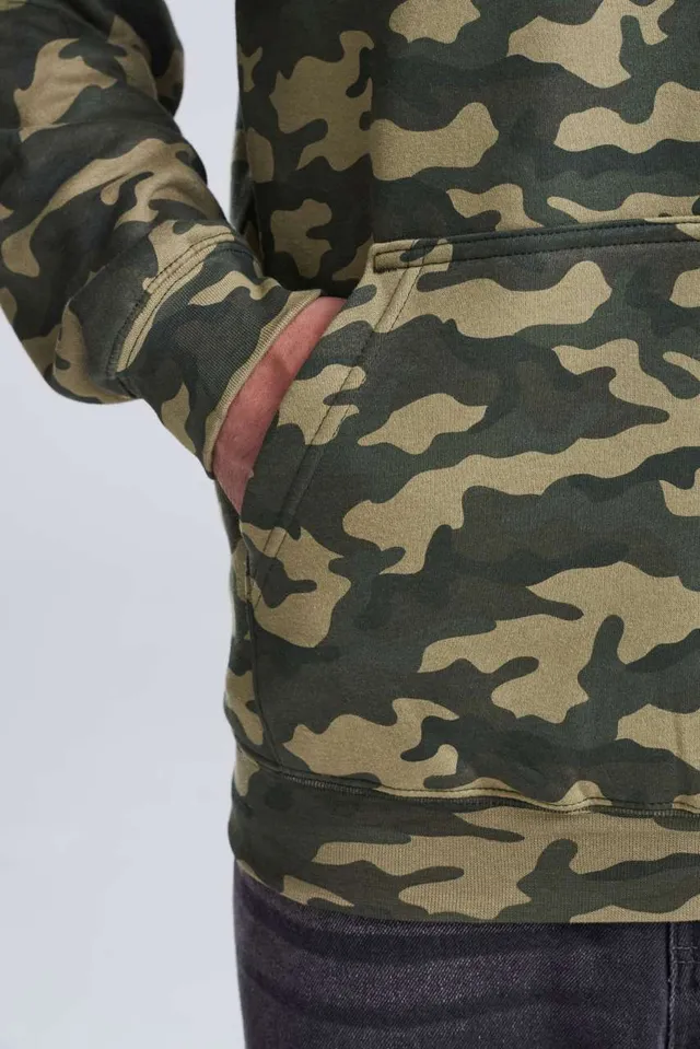 Just Hoods Camo kapucnis pulóver (JH014), modellen