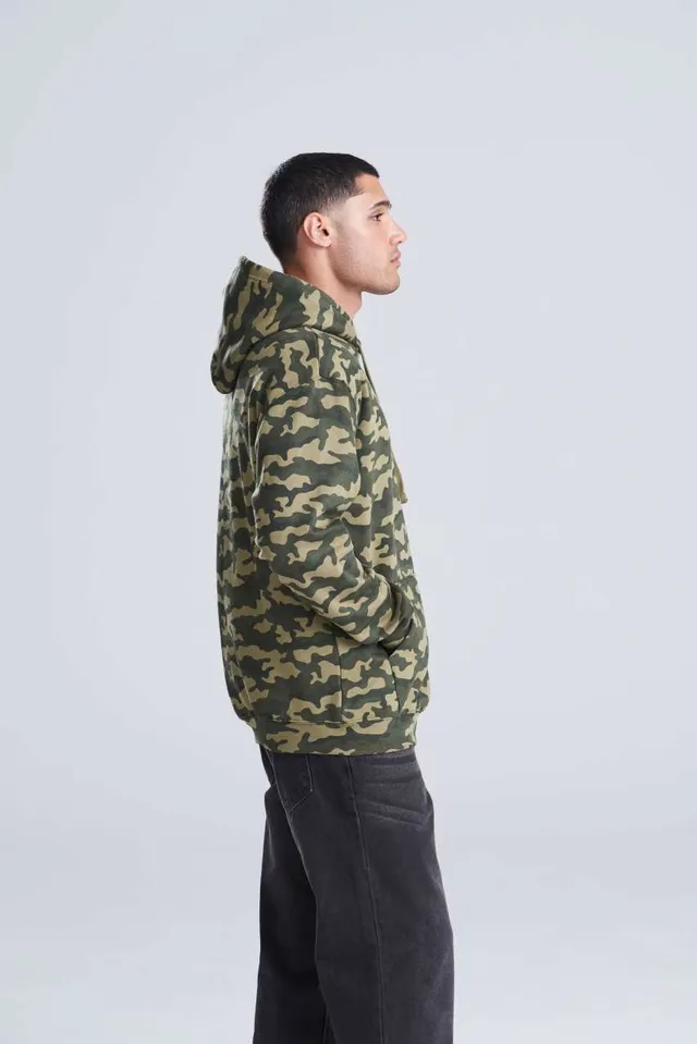 Just Hoods Camo kapucnis pulóver (JH014), modellen