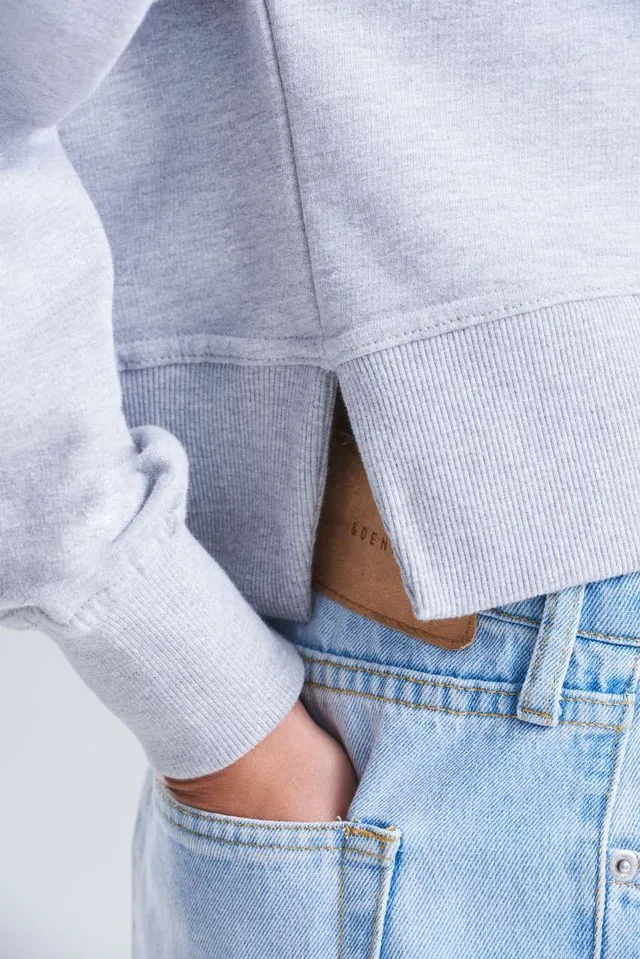 Just Hoods női Laza kapucnis pulóver (JH305), modellen