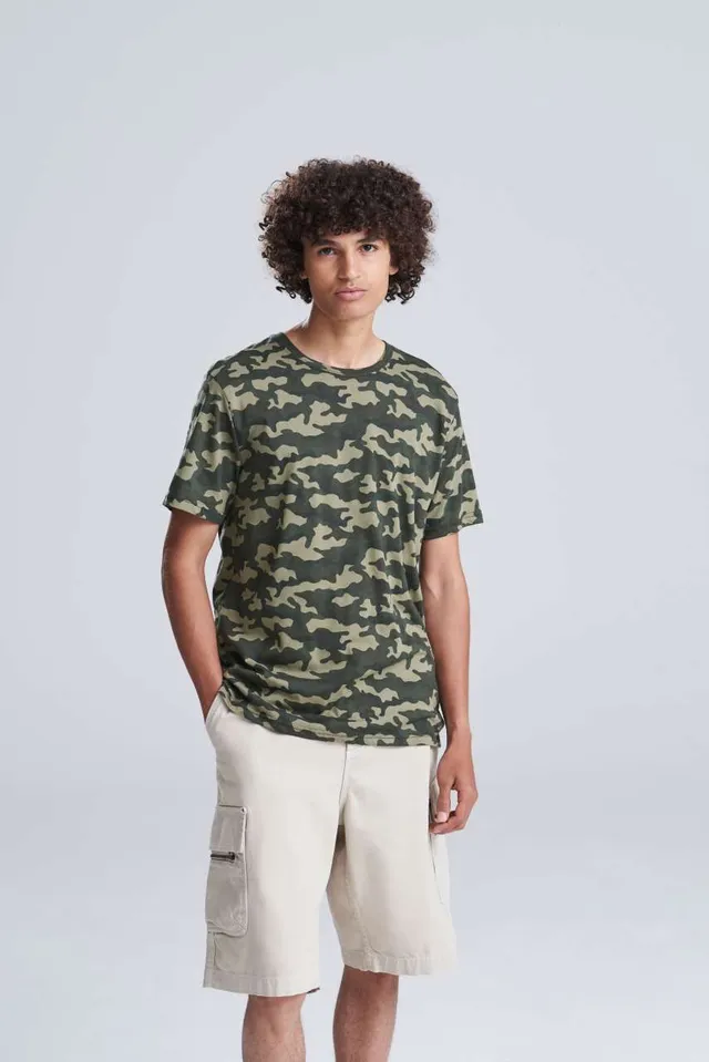 Just Ts Camo póló (JT034), modellen