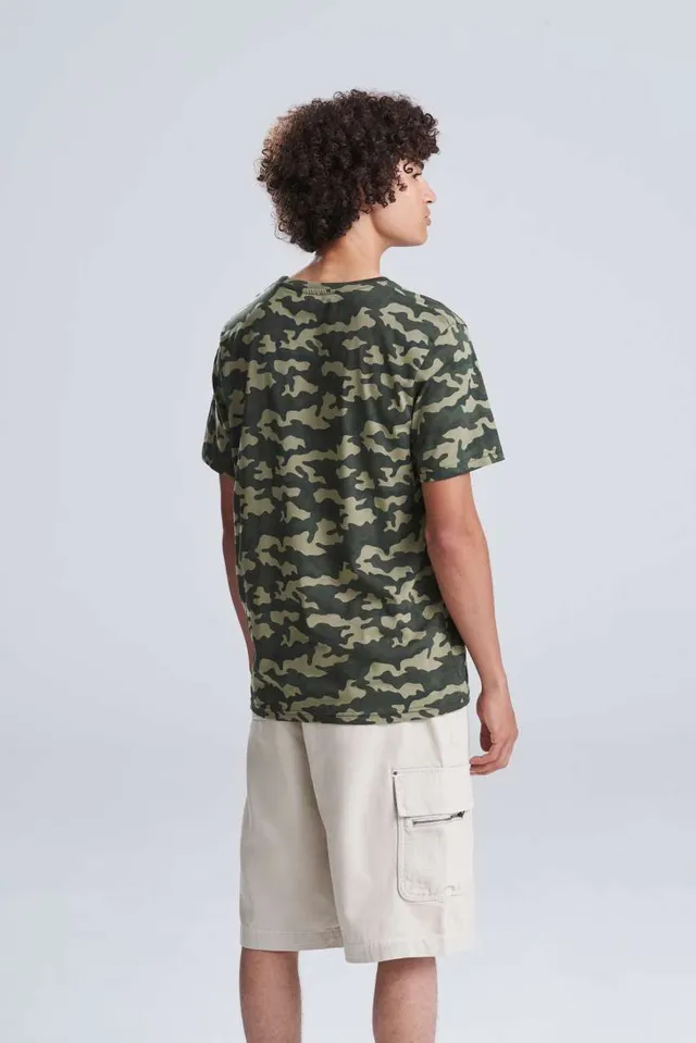 Just Ts Camo póló (JT034), modellen