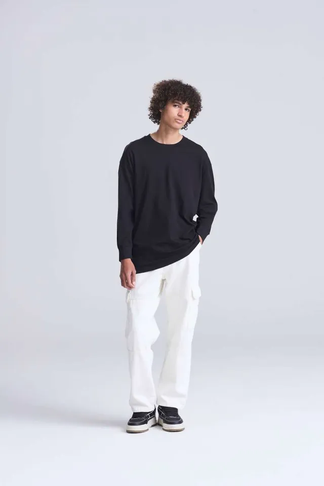 Just Ts Oversize 100 hosszú ujjú póló (JT019), modellen