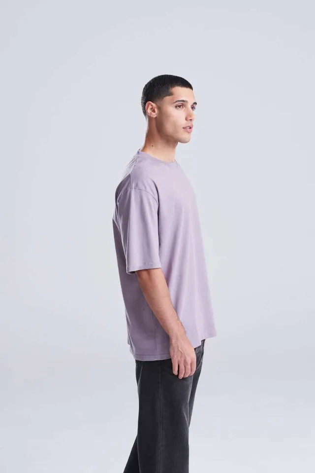Just Ts Oversize 100 póló (JT009), modellen