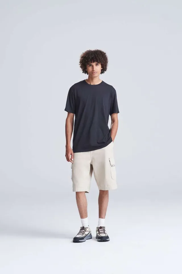 Just Ts Tri-Blend férfi póló (JT001), modellen