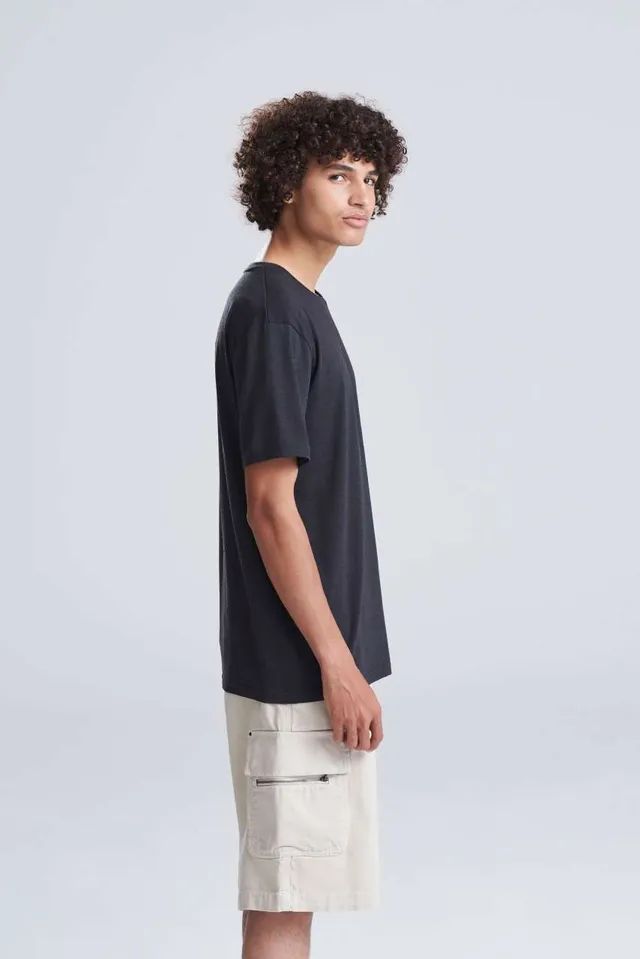 Just Ts Tri-Blend férfi póló (JT001), modellen