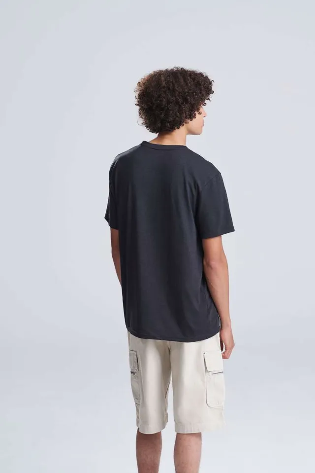 Just Ts Tri-Blend férfi póló (JT001), modellen
