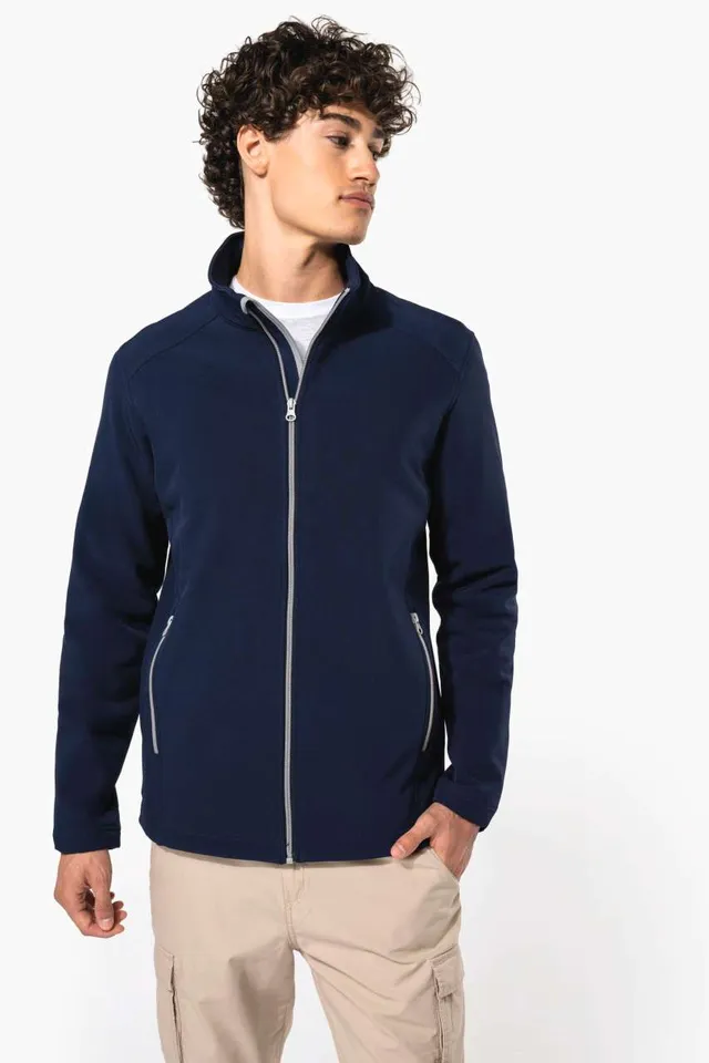 Kariban férfi 2 rétegű softshell kabát (K424), modellen