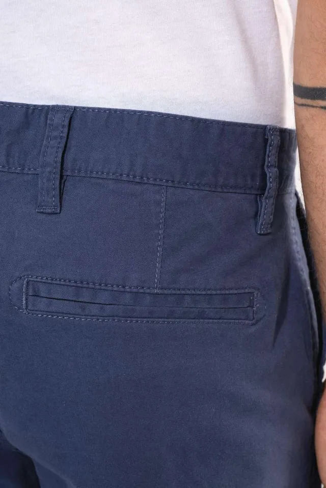 Kariban férfi Chino bermuda Short nadrág (K750), modellen