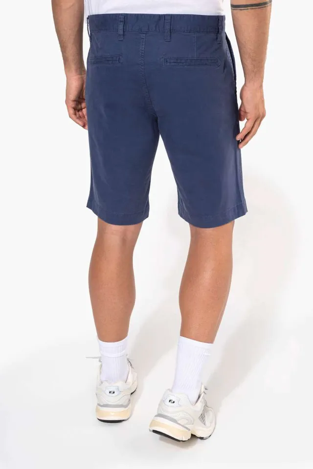 Kariban férfi chino bermuda Short nadrág (K750), modellen