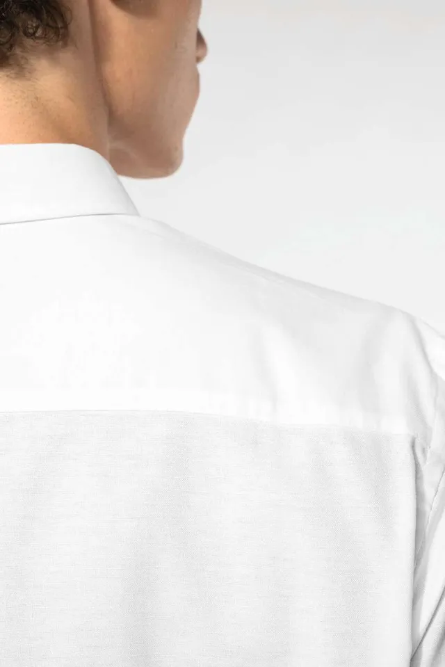 Kariban férfi hosszú ujjú könnyen kezelhető ing Zseb nélkül (K595), modellen