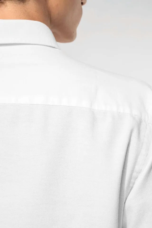 Kariban férfi hosszú ujjú oxford ing (K516), modellen