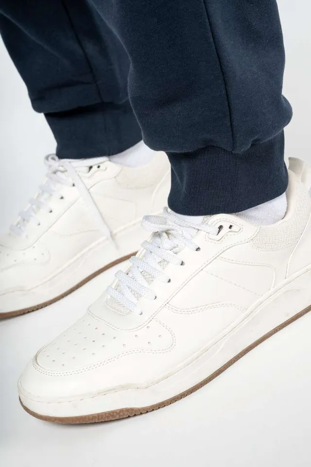 Kariban férfi Jogging nadrág (K700), modellen