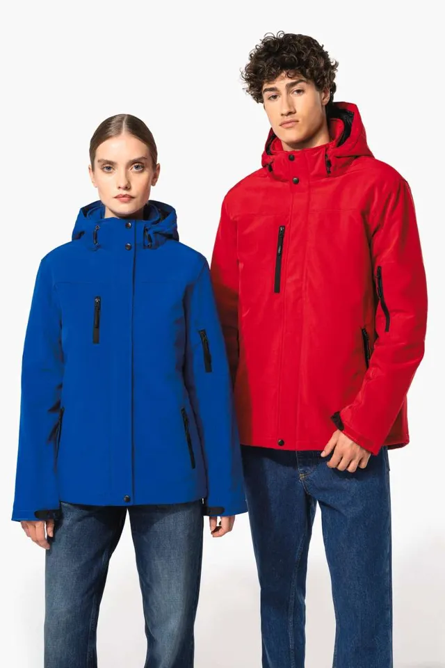 Kariban férfi kapucnis softshell bélelt parka (K650), modellen