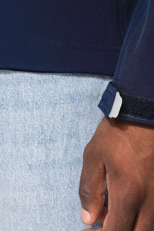 Kariban férfi kapucnis softshell kabát (K413), modellen