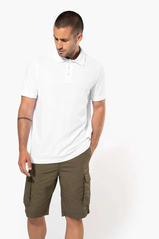 Kariban férfi könnyű sokzsebes bermuda Short nadrág (K755), modellen
