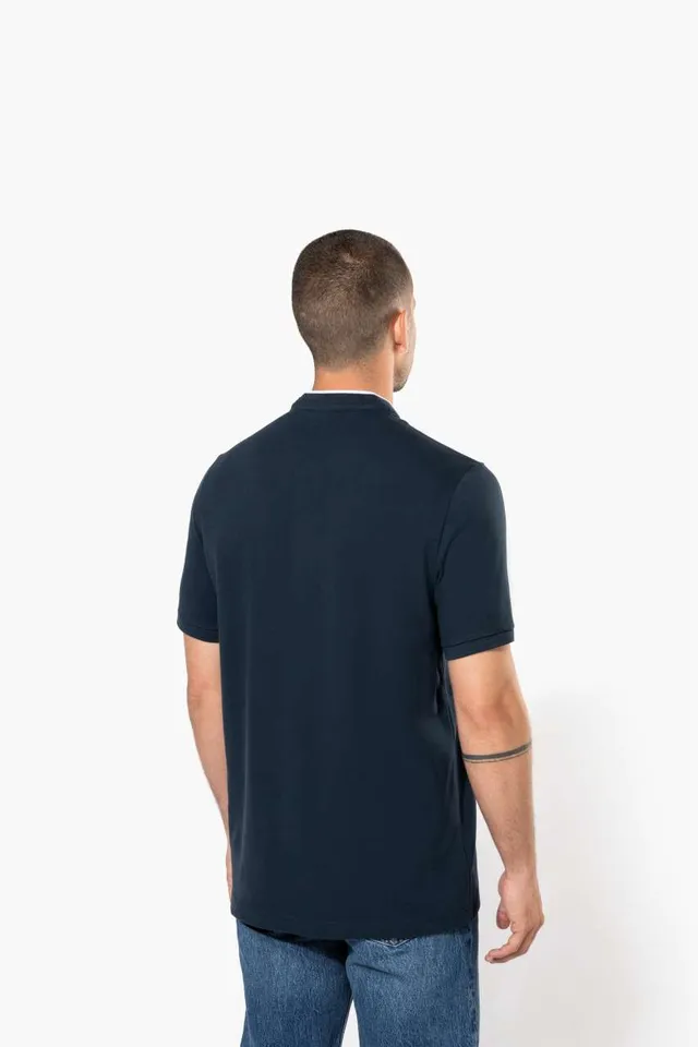 Kariban férfi rövid ujjú galléros póló Mandarin gallérral (K223), modellen